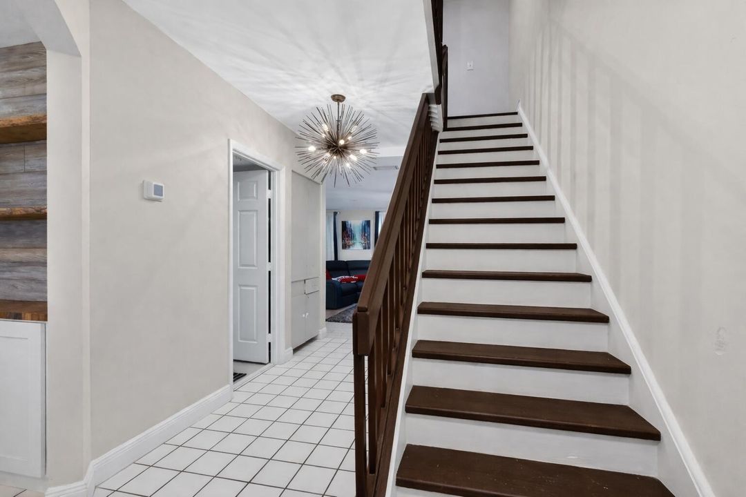 На продажу: $465,000 (3 спален, 2 ванн, 1935 Квадратных фут)