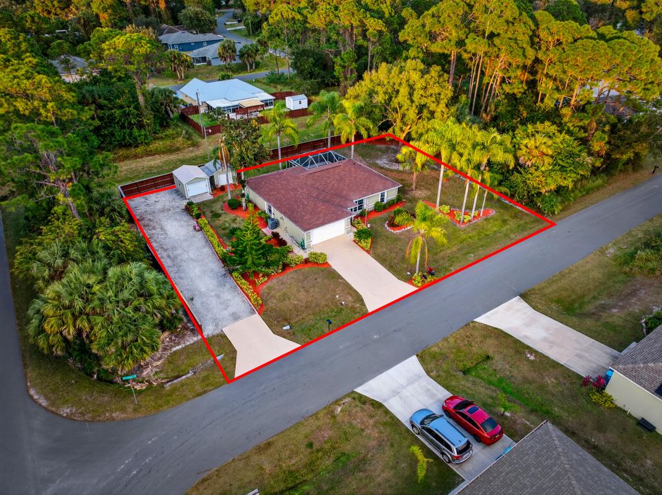 For Sale: $424,900 (3 beds, 2 baths, 1611 Square Feet)