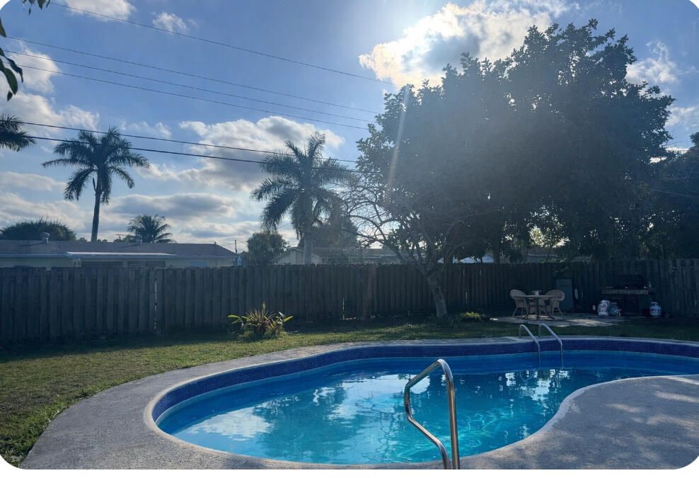 For Sale: $612,000 (3 beds, 2 baths, 1427 Square Feet)