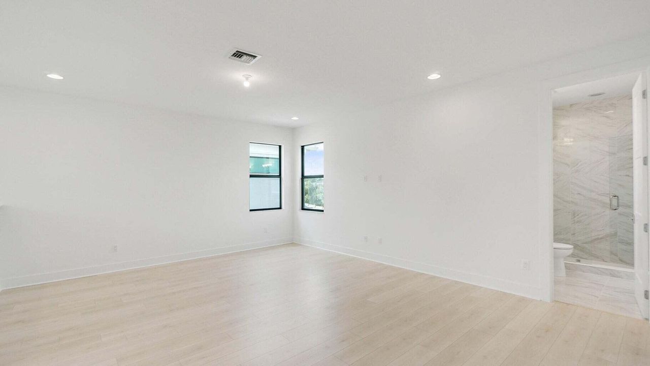 For Sale: $1,799,900 (3 beds, 3 baths, 3162 Square Feet)