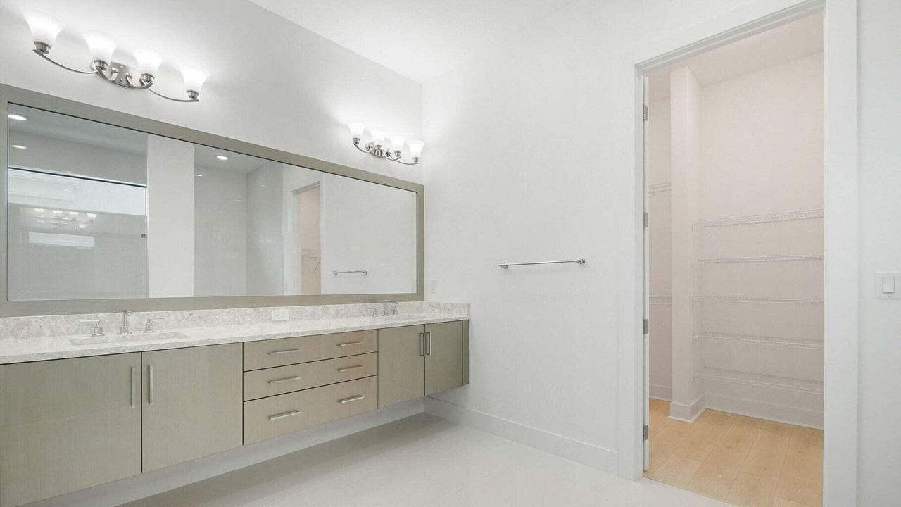 For Sale: $1,799,900 (3 beds, 3 baths, 3162 Square Feet)