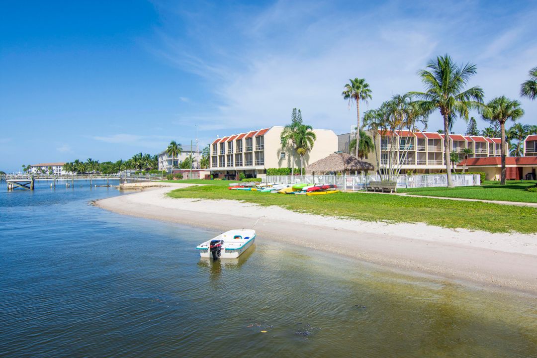 出租: $2,200 (2 贝兹, 2 浴室, 1014 平方英尺)