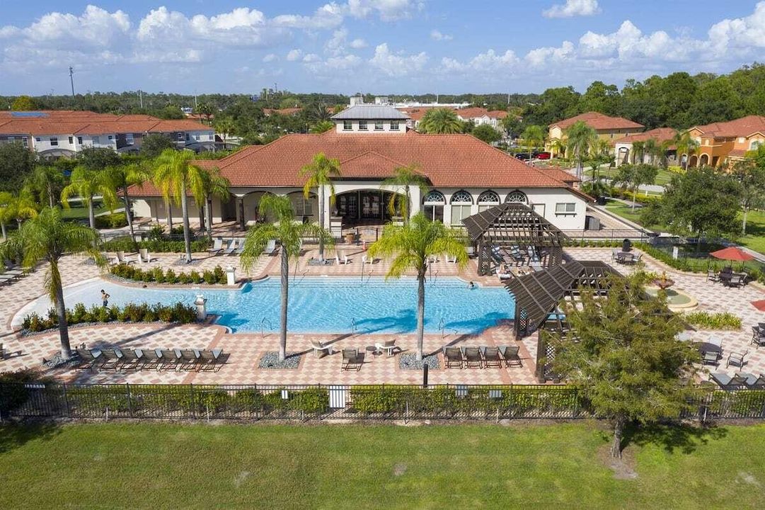 For Rent: $2,400 (4 beds, 3 baths, 1340 Square Feet)