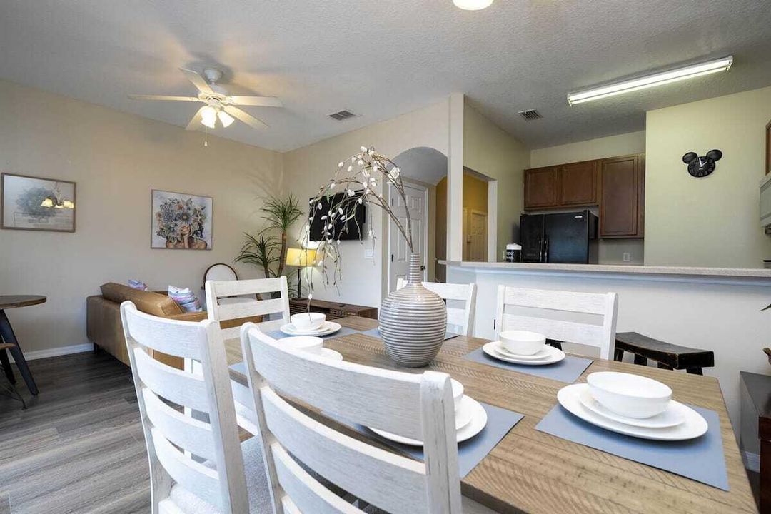 For Rent: $2,400 (4 beds, 3 baths, 1340 Square Feet)