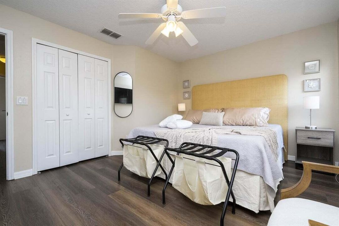 For Rent: $2,400 (4 beds, 3 baths, 1340 Square Feet)