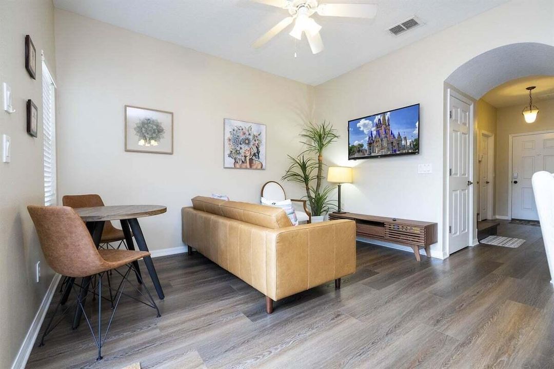 For Rent: $2,400 (4 beds, 3 baths, 1340 Square Feet)