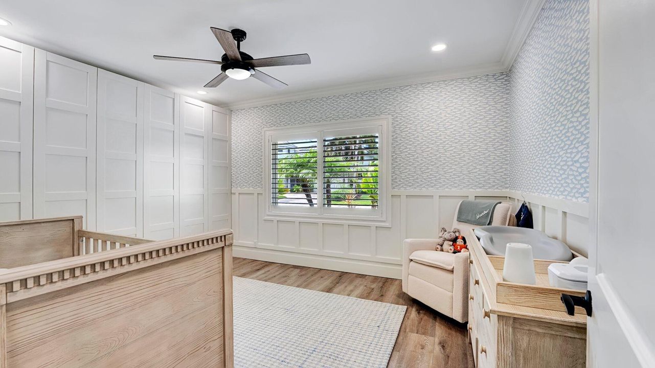 待售: $2,000,000 (3 贝兹, 2 浴室, 2070 平方英尺)