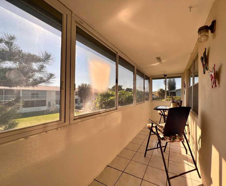 For Sale: $135,900 (2 beds, 1 baths, 798 Square Feet)