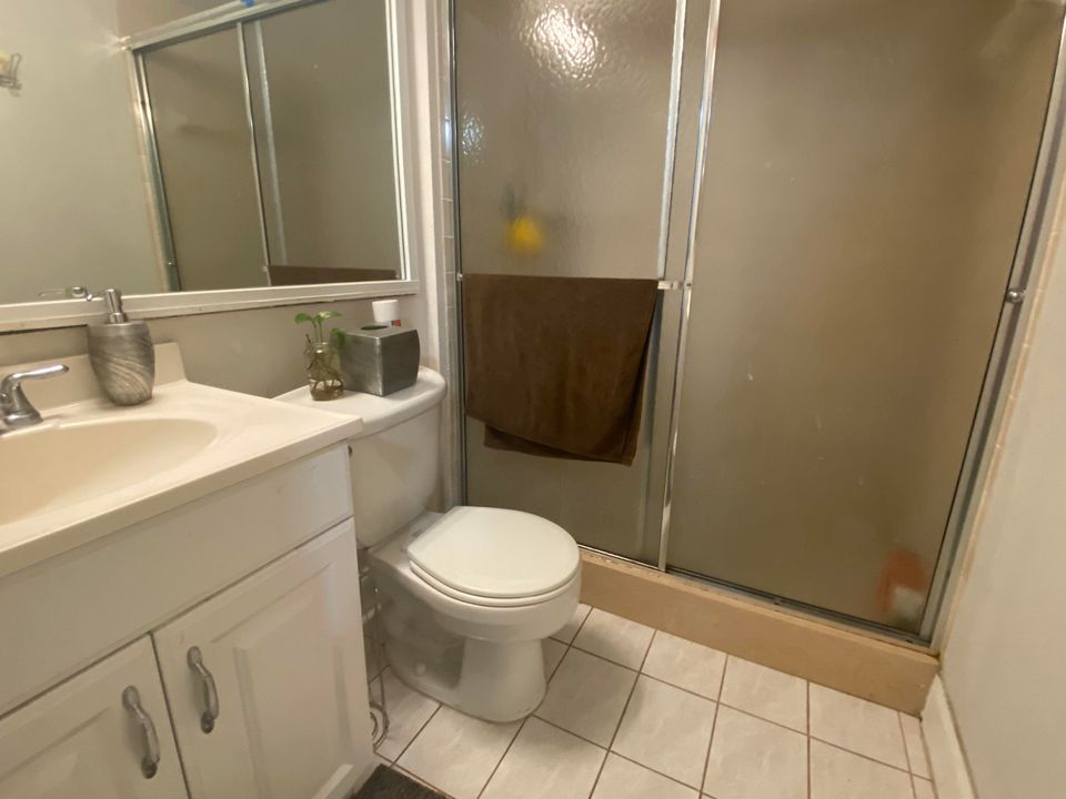 В аренду: $2,200 (2 спален, 2 ванн, 1218 Квадратных фут)