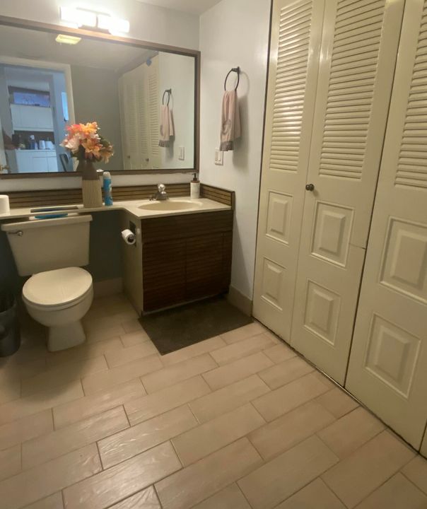 В аренду: $2,200 (2 спален, 2 ванн, 1218 Квадратных фут)