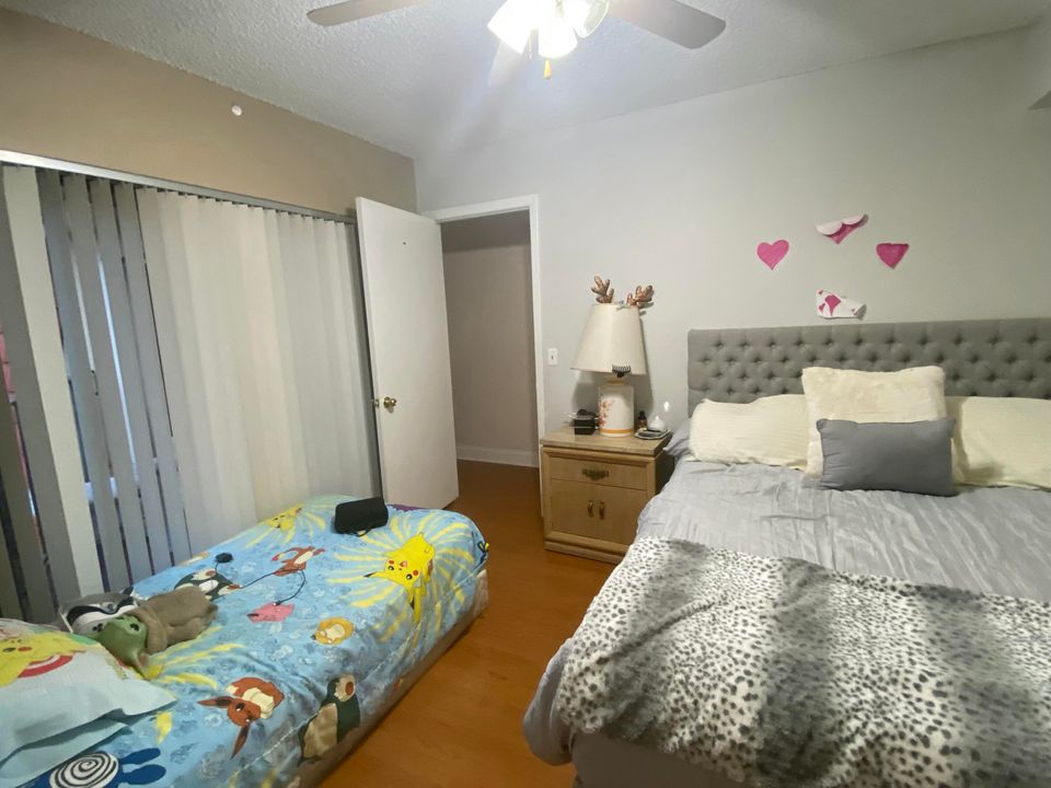 В аренду: $2,200 (2 спален, 2 ванн, 1218 Квадратных фут)