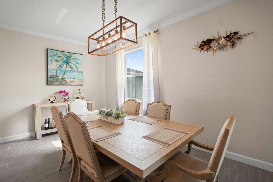 На продажу: $796,000 (5 спален, 4 ванн, 3357 Квадратных фут)