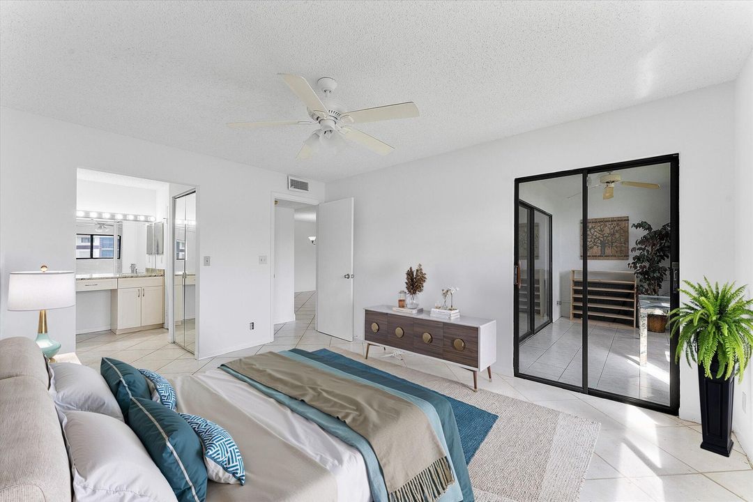 For Sale: $145,000 (2 beds, 2 baths, 900 Square Feet)