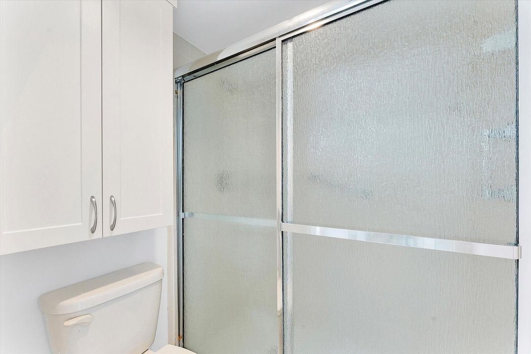 For Sale: $145,000 (2 beds, 2 baths, 900 Square Feet)