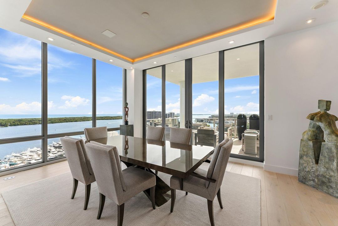 待售: $9,900,000 (3 贝兹, 5 浴室, 4767 平方英尺)