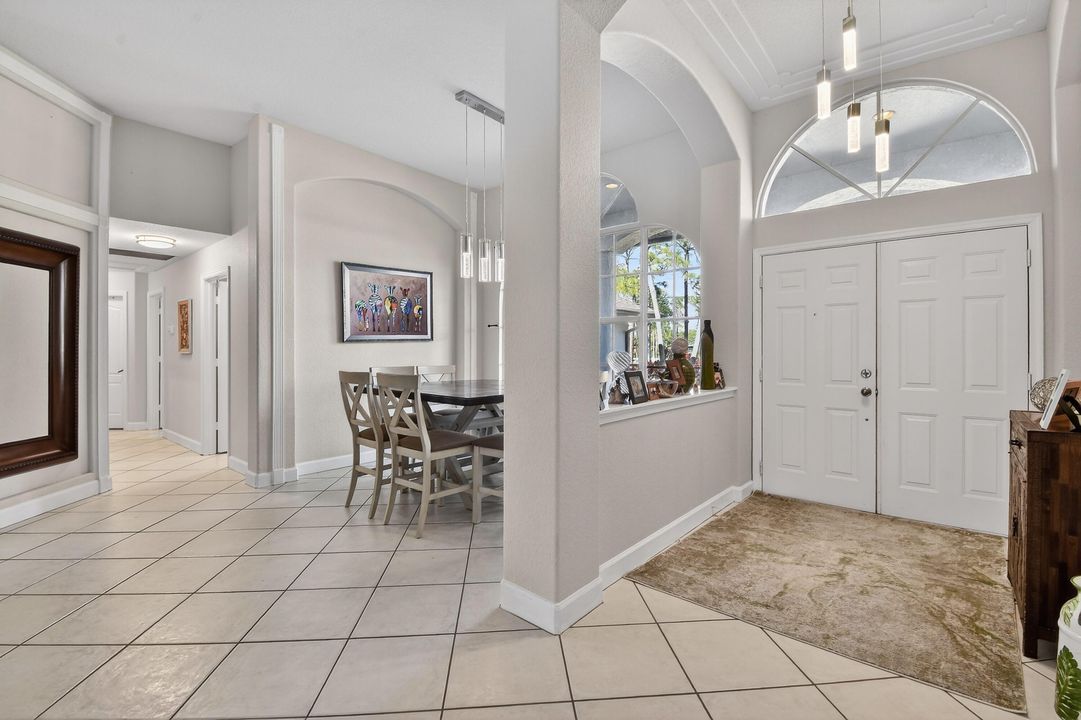 En Renta: $4,950 (3 camas, 2 baños, 2513 Pies cuadrados)