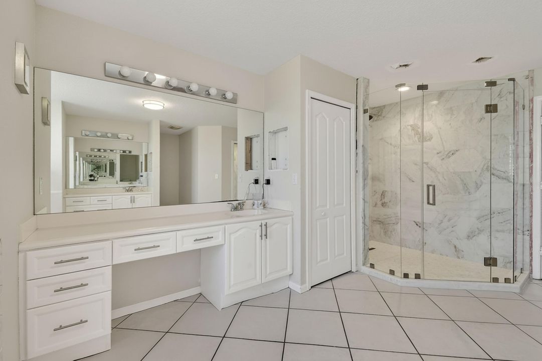 En Renta: $4,950 (3 camas, 2 baños, 2513 Pies cuadrados)