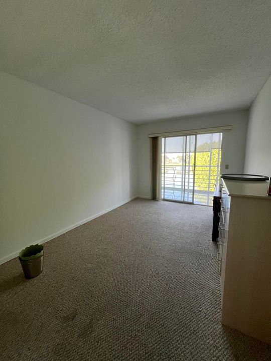 En Venta: $150,000 (2 camas, 1 baños, 861 Pies cuadrados)