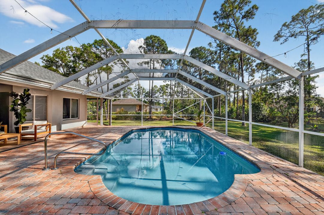 En Renta: $4,950 (3 camas, 2 baños, 2513 Pies cuadrados)