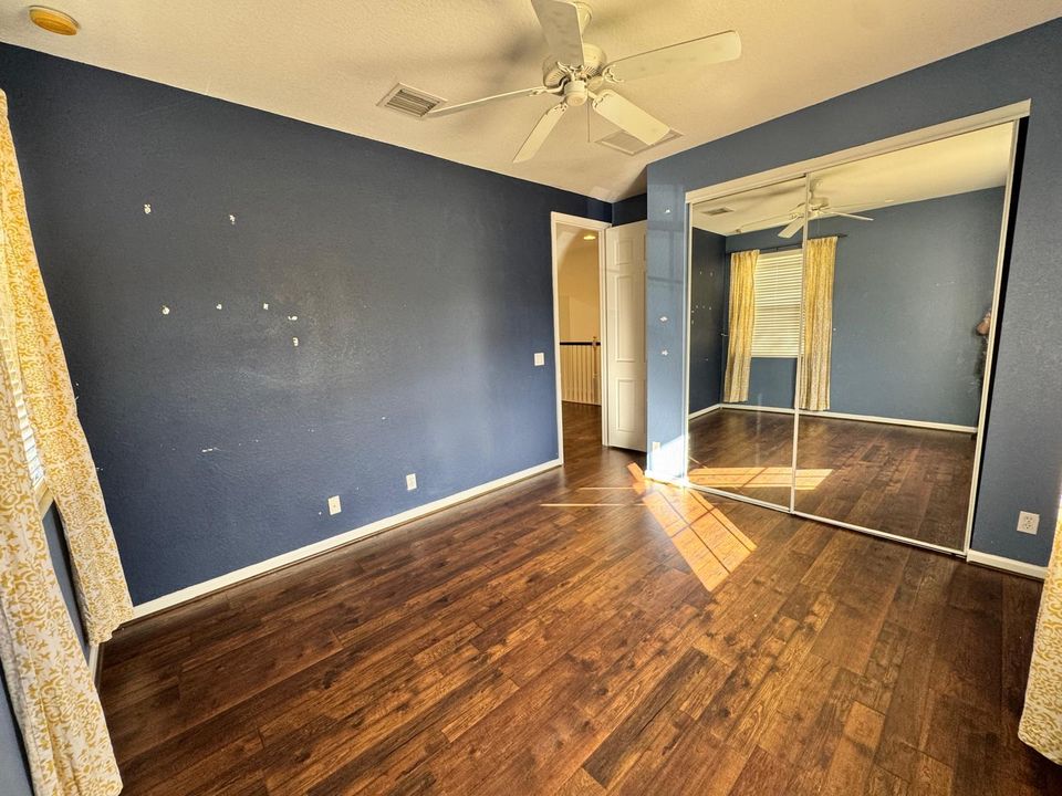 出租: $3,950 (4 贝兹, 2 浴室, 2649 平方英尺)