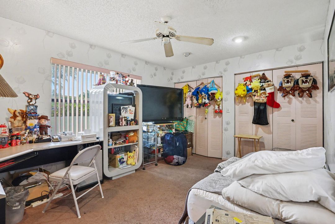 En Venta: $685,000 (3 camas, 2 baños, 2302 Pies cuadrados)