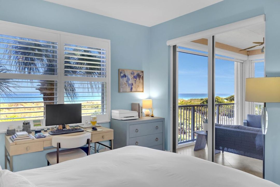 For Sale: $649,000 (2 beds, 2 baths, 1372 Square Feet)