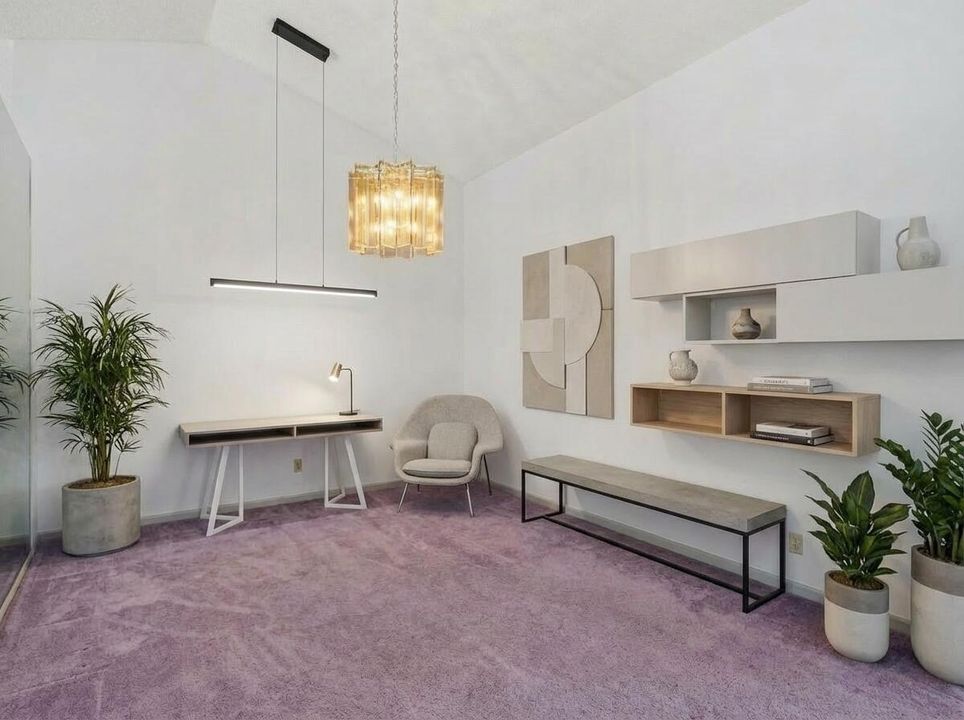 En Venta: $685,000 (3 camas, 2 baños, 2302 Pies cuadrados)