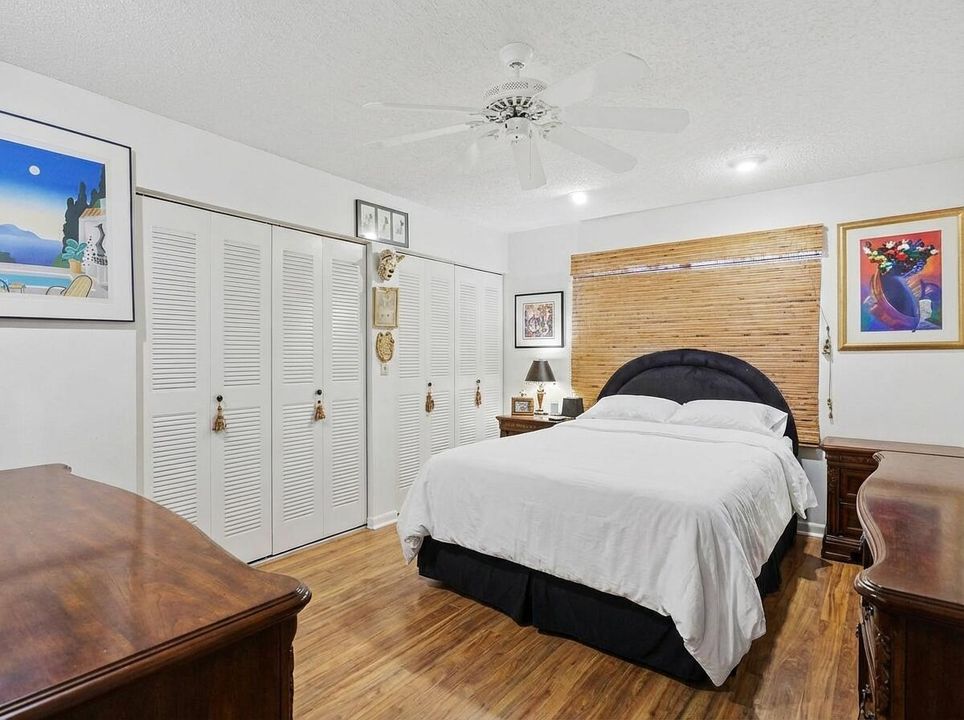 En Venta: $685,000 (3 camas, 2 baños, 2302 Pies cuadrados)