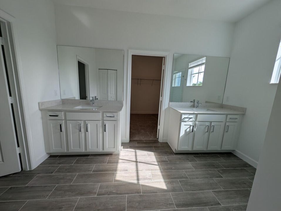 В аренду: $6,950 (5 спален, 4 ванн, 3360 Квадратных фут)