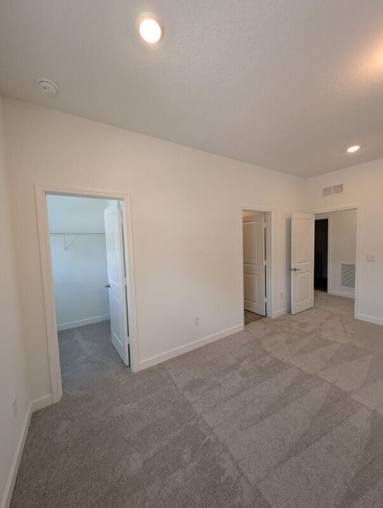 В аренду: $6,950 (5 спален, 4 ванн, 3360 Квадратных фут)