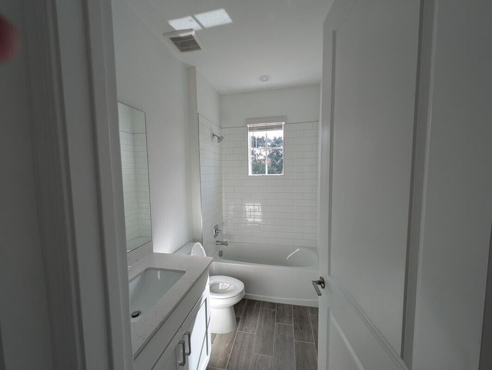 В аренду: $6,950 (5 спален, 4 ванн, 3360 Квадратных фут)