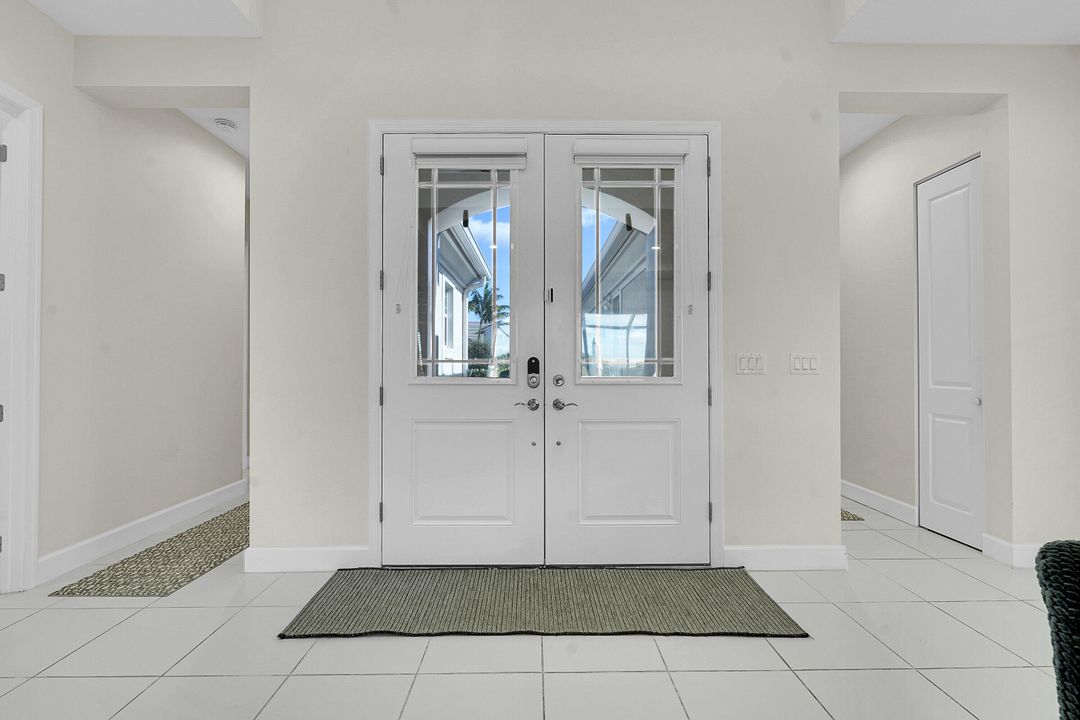 На продажу: $725,000 (4 спален, 3 ванн, 2436 Квадратных фут)