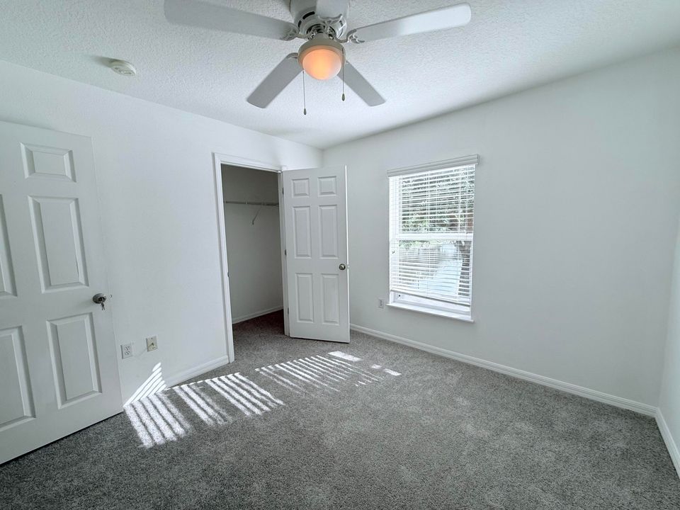 На продажу: $369,000 (4 спален, 2 ванн, 2257 Квадратных фут)