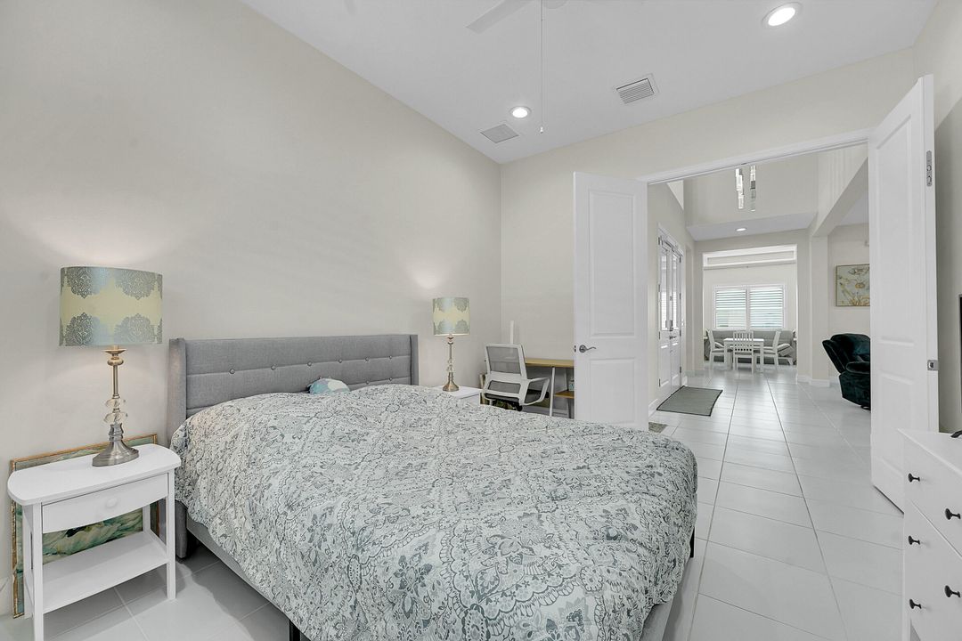 На продажу: $725,000 (4 спален, 3 ванн, 2436 Квадратных фут)