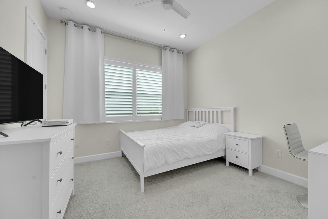 На продажу: $725,000 (4 спален, 3 ванн, 2436 Квадратных фут)