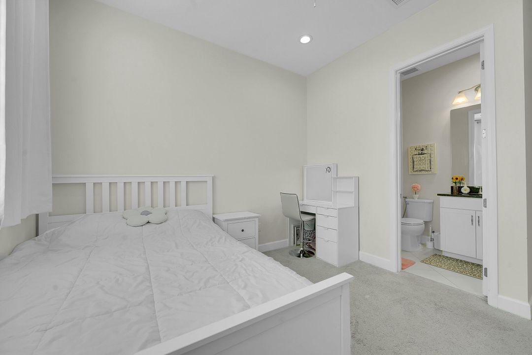 На продажу: $725,000 (4 спален, 3 ванн, 2436 Квадратных фут)