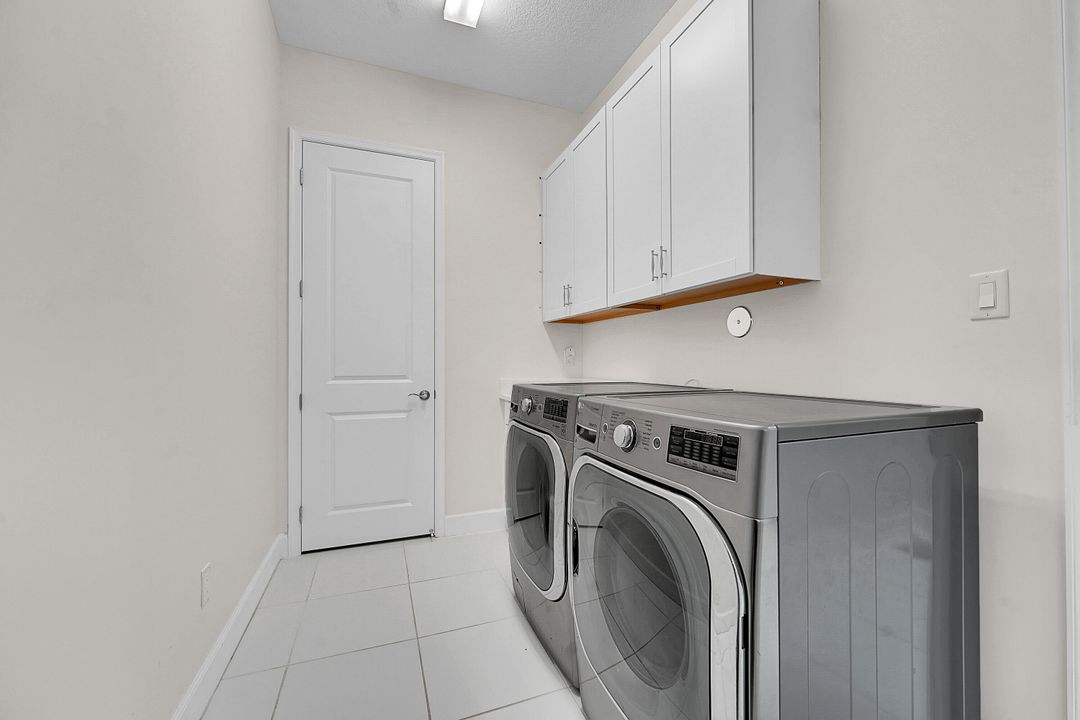 На продажу: $725,000 (4 спален, 3 ванн, 2436 Квадратных фут)