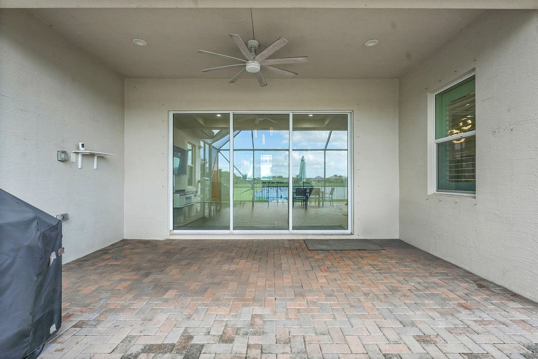 На продажу: $725,000 (4 спален, 3 ванн, 2436 Квадратных фут)