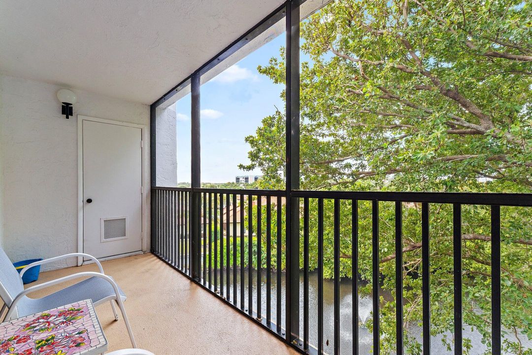 待售: $395,000 (2 贝兹, 2 浴室, 1183 平方英尺)