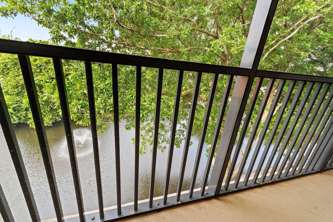 待售: $395,000 (2 贝兹, 2 浴室, 1183 平方英尺)