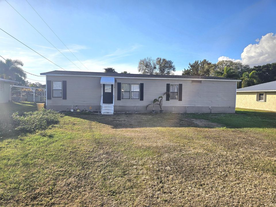 待售: $185,000 (3 贝兹, 2 浴室, 1512 平方英尺)