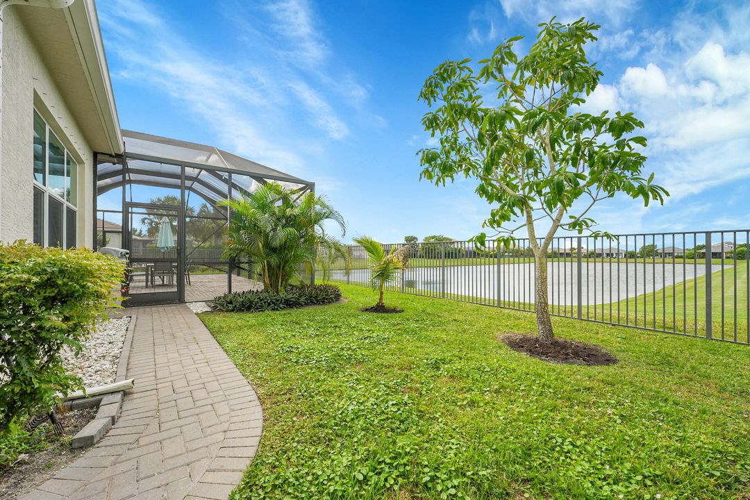 На продажу: $725,000 (4 спален, 3 ванн, 2436 Квадратных фут)