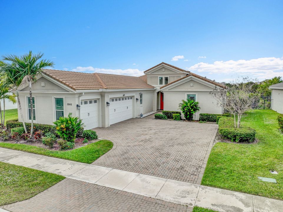 На продажу: $725,000 (4 спален, 3 ванн, 2436 Квадратных фут)