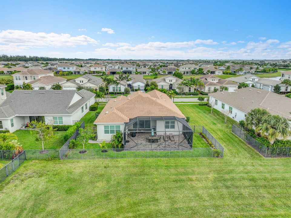 На продажу: $725,000 (4 спален, 3 ванн, 2436 Квадратных фут)