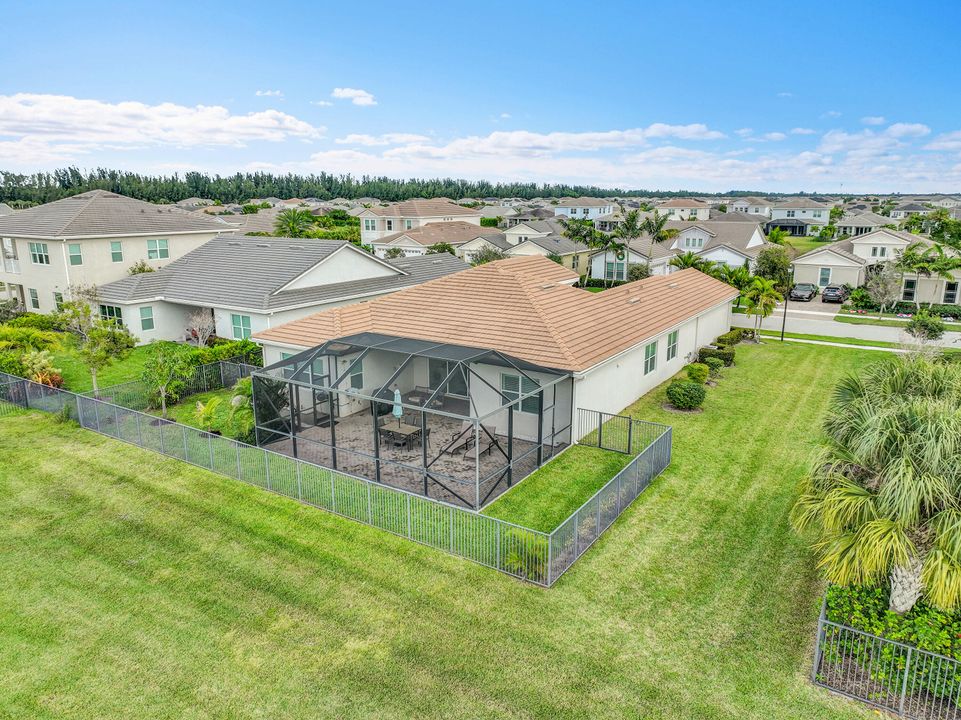 На продажу: $725,000 (4 спален, 3 ванн, 2436 Квадратных фут)