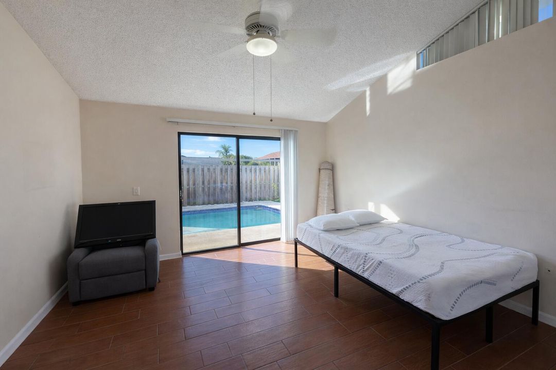 For Rent: $2,100 (2 beds, 2 baths, 1168 Square Feet)