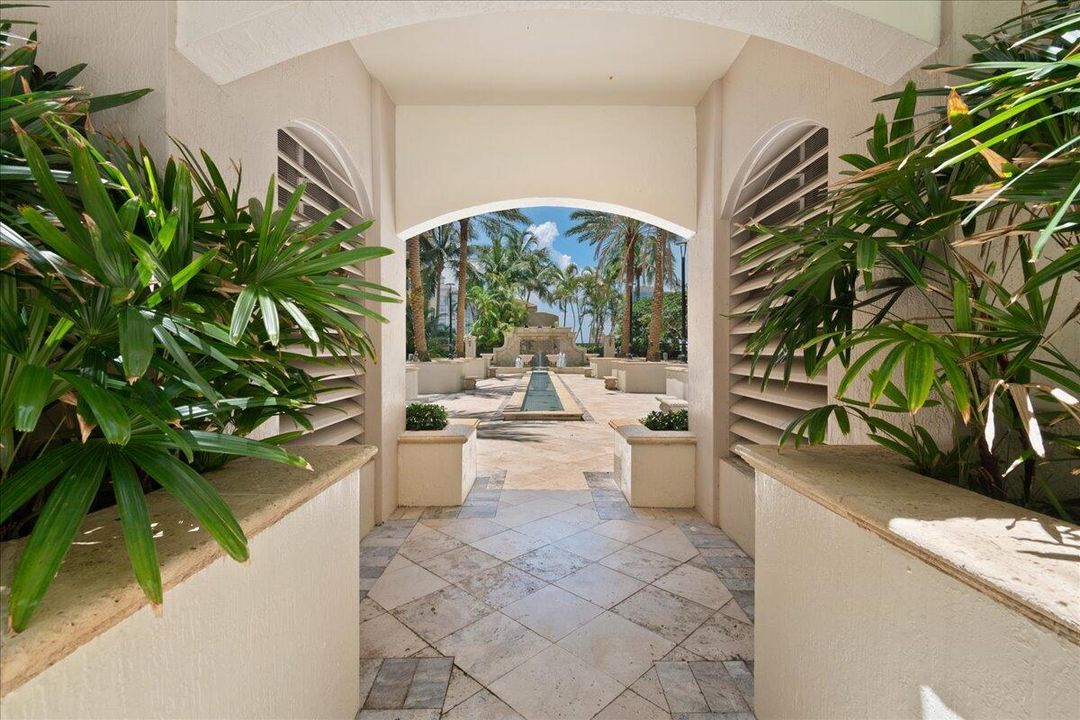 待售: $2,950,000 (3 贝兹, 3 浴室, 1833 平方英尺)