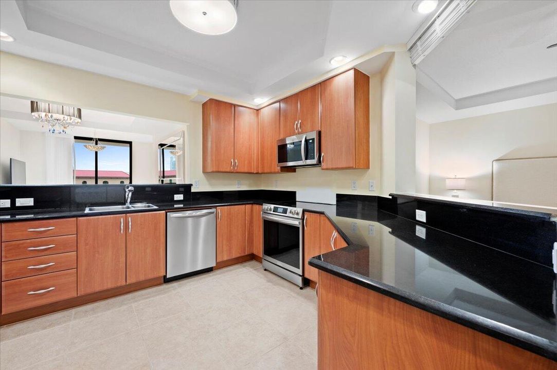 待售: $2,950,000 (3 贝兹, 3 浴室, 1833 平方英尺)