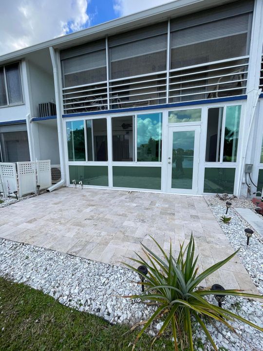 На продажу: $199,900 (2 спален, 1 ванн, 820 Квадратных фут)