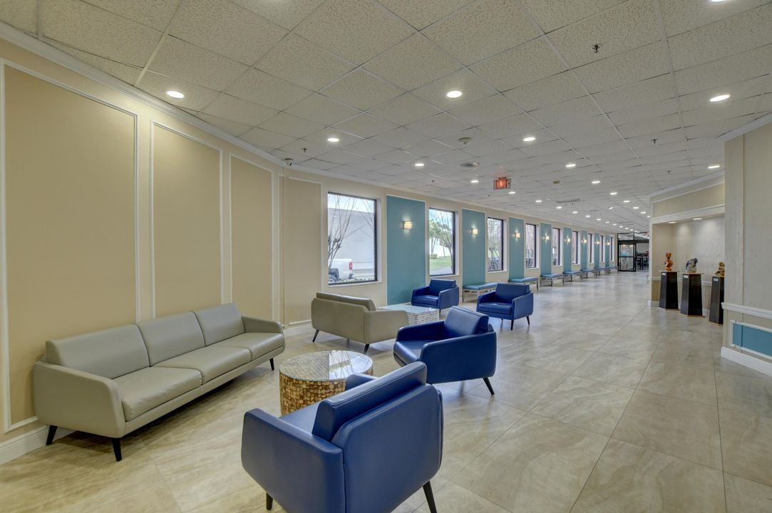 На продажу: $199,900 (2 спален, 1 ванн, 820 Квадратных фут)